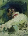Un hombre con chaqueta blanca 1913 Ilya Repin